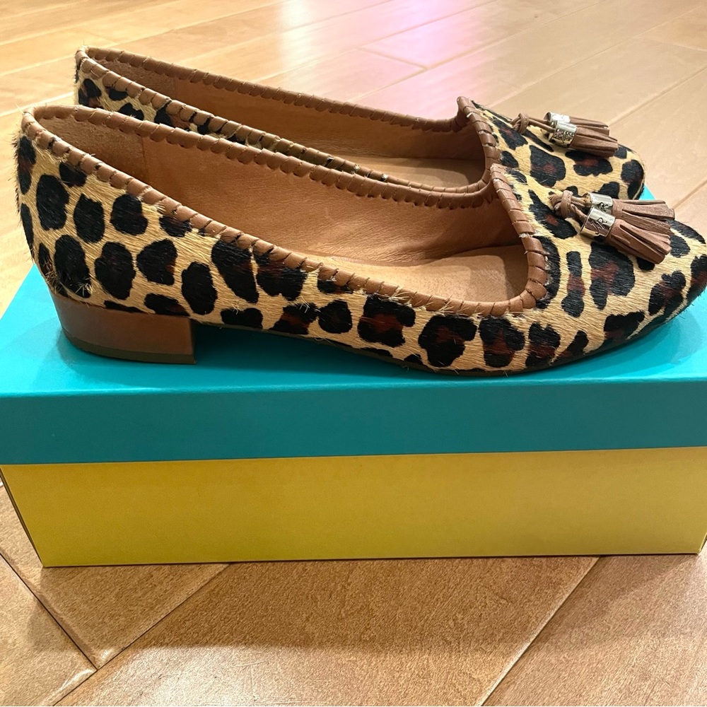 JACK ROGERS GABRIELLE HAIRCALF LEOPARD PRINT WOMENS FLATS with TASSELS SIZE 8 - Picture 4 of 13